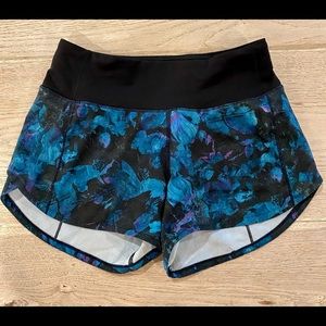 Lululemon Floral Shift Blue / Multi Speed Up Short